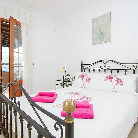 Puerto Del Carmen Sleeps 6 Pool Wifi * Puerto del Carmen (Lanzarote)